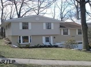 555 E Hillside Ave, State College, PA 16803