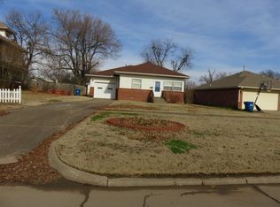 726 E Broadway St, Cushing, OK 74023