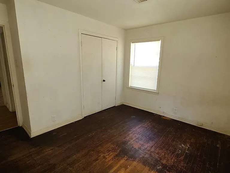 710 Ogden St — Photo 7
