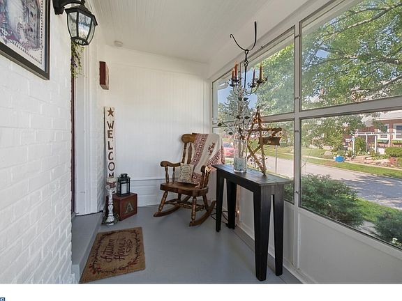 3rd image of 556 Saude Ave