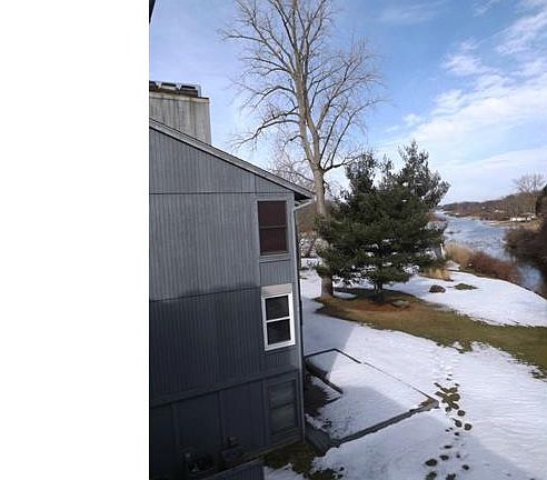 3rd image of Portage Lakes Dr