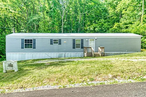 71 Baldwin Cir Photo 1