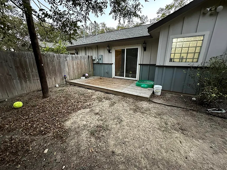 260 Mill Rd #A — Photo 21