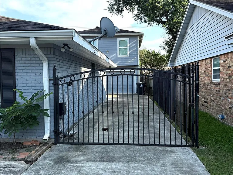 5811 McKnight St — Photo 6