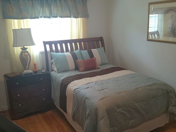5th image of 556 7th Sq APT 104