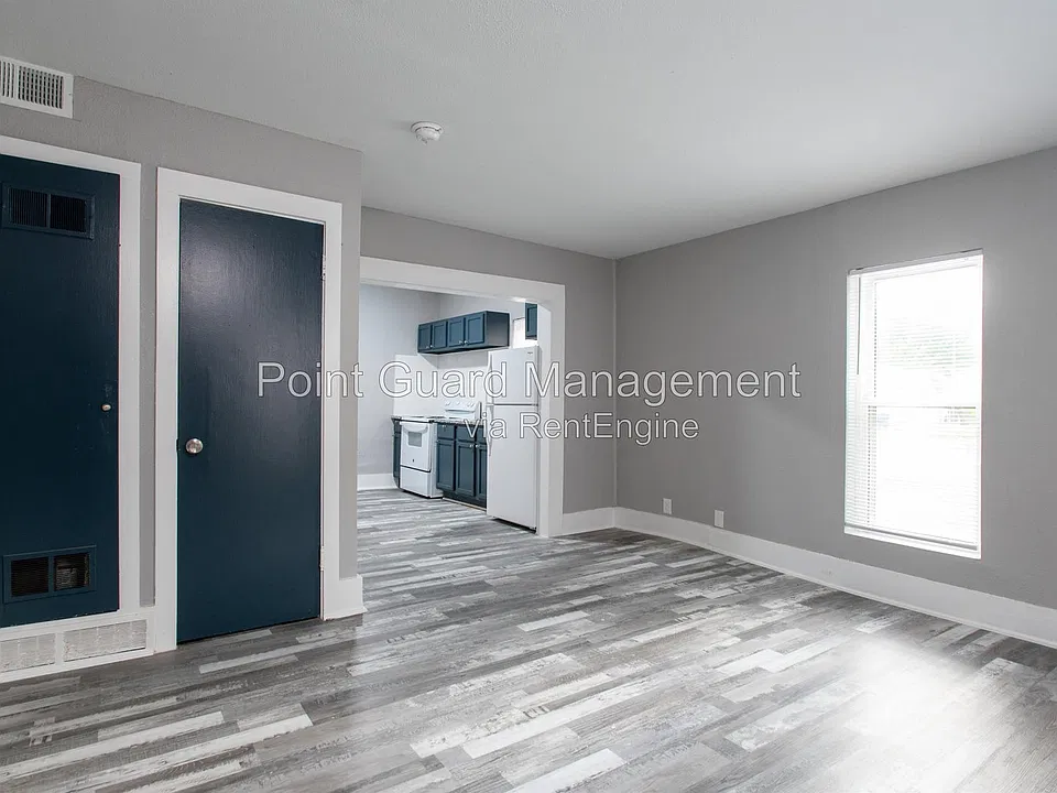 627 S Hydraulic Ave #1