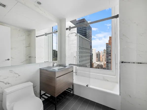 232 East 54th Street image 11 of 48