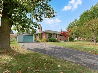 64 Michael Grass Cres, Kingston, ON K7M2W3