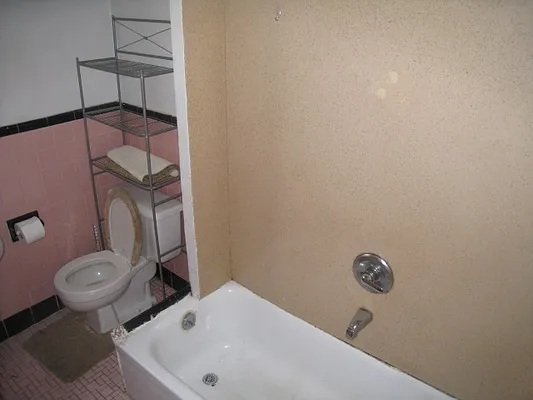 Rented by Alexiou Realty | media 3