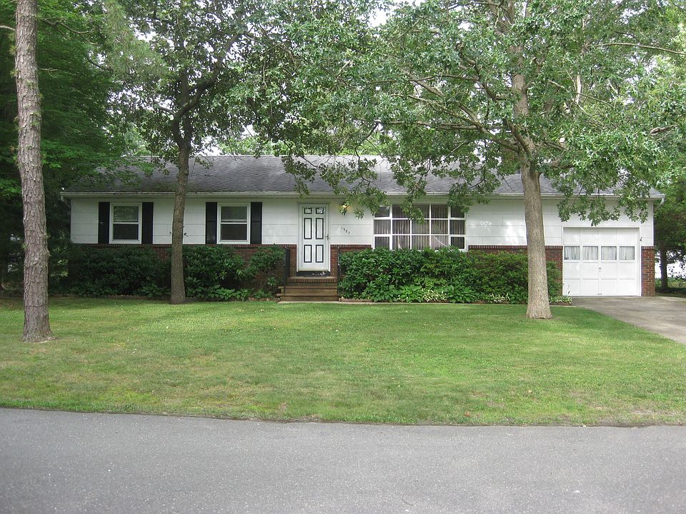 2% to buyer's agent