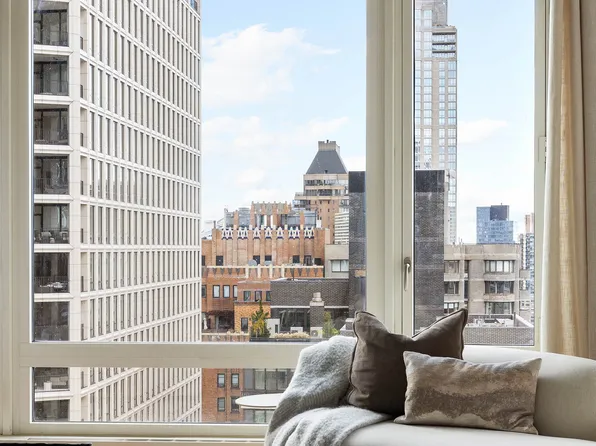 15 Central Park West image 20 of 29