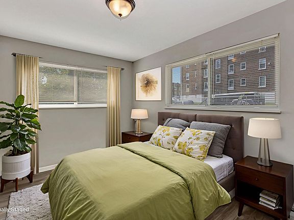 4th image of 1005 Dana Ave APT 19