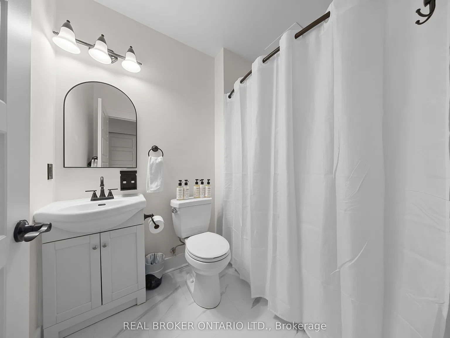 1 bed, $2,250 — Photo 3