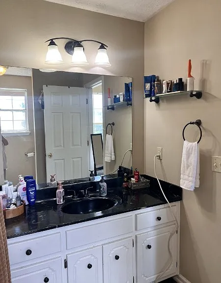 100 Ashley Cv — Photo 10