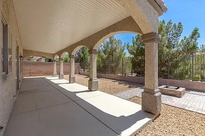 2553 Chateau Clermont St — Photo 36