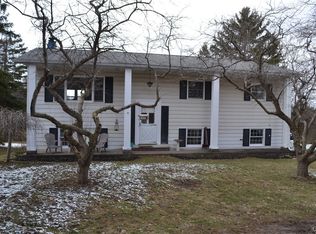 6125 Breed Rd, Camillus, NY 13031