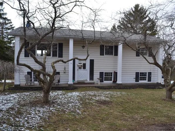 6125 Breed Rd, Camillus, NY 13031