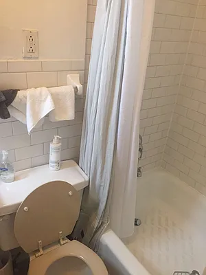 Rented by Kenneth Rosenblum, LREB | media 17