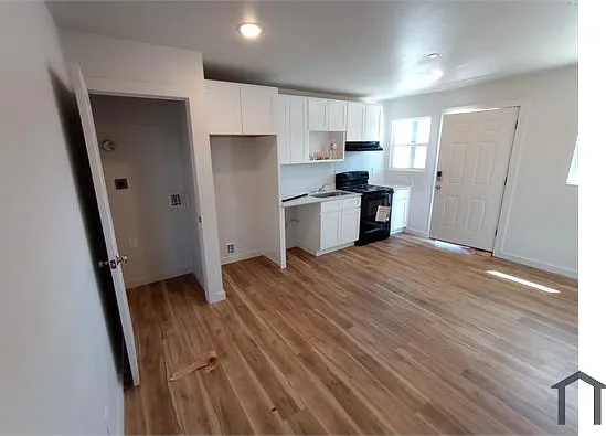 3 bed, $1,375 — Photo 4