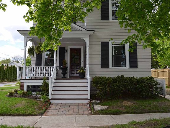 3rd image of 74 Cherry St