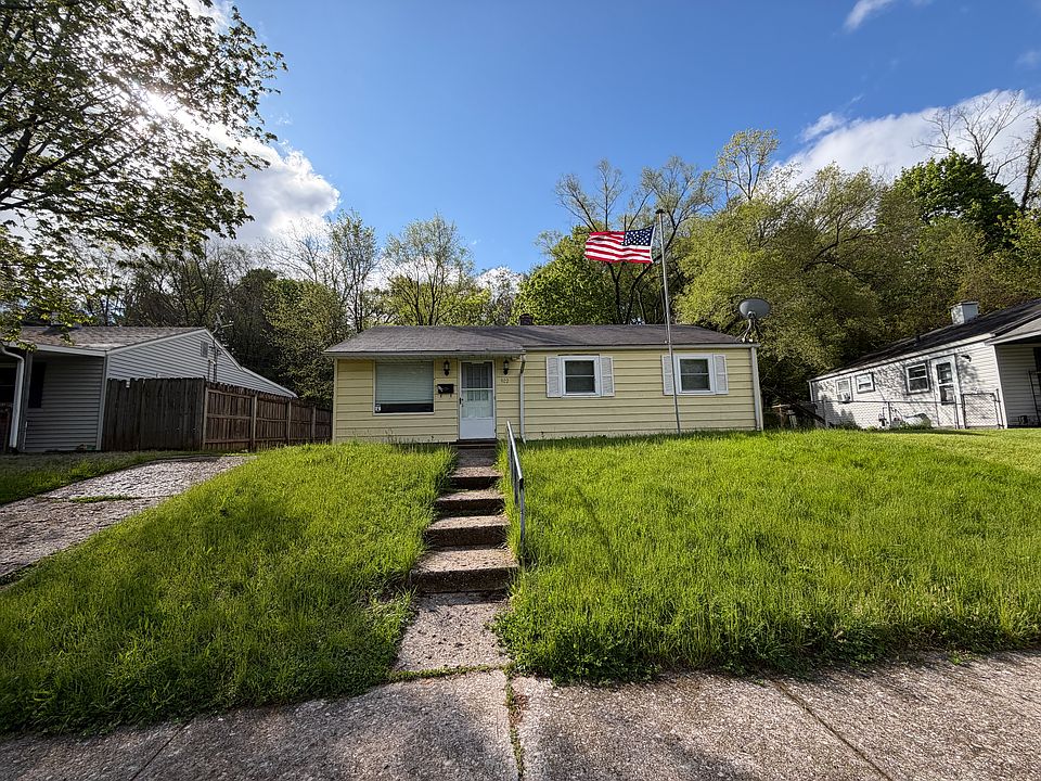 1st image of 902 Amhurst Ave