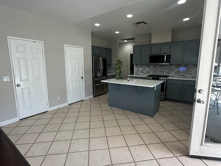 7072 Knox Ave — Photo 8