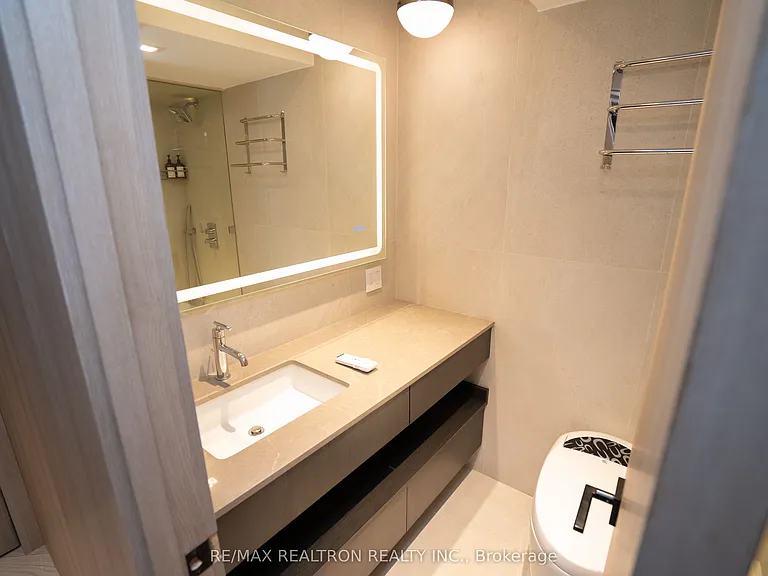 373 Front St W #2307 — Photo 44