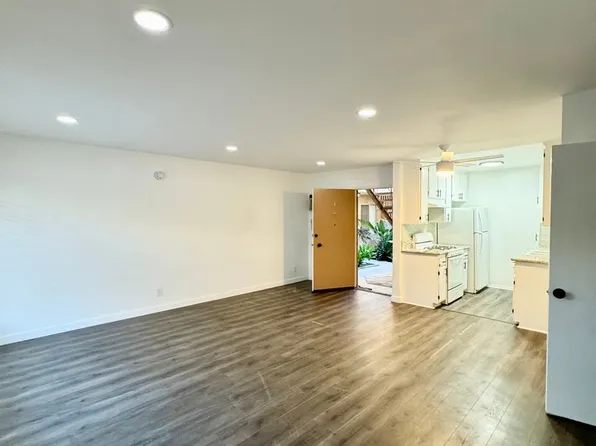 1810 Stoner Ave #4, Los Angeles, CA 90025