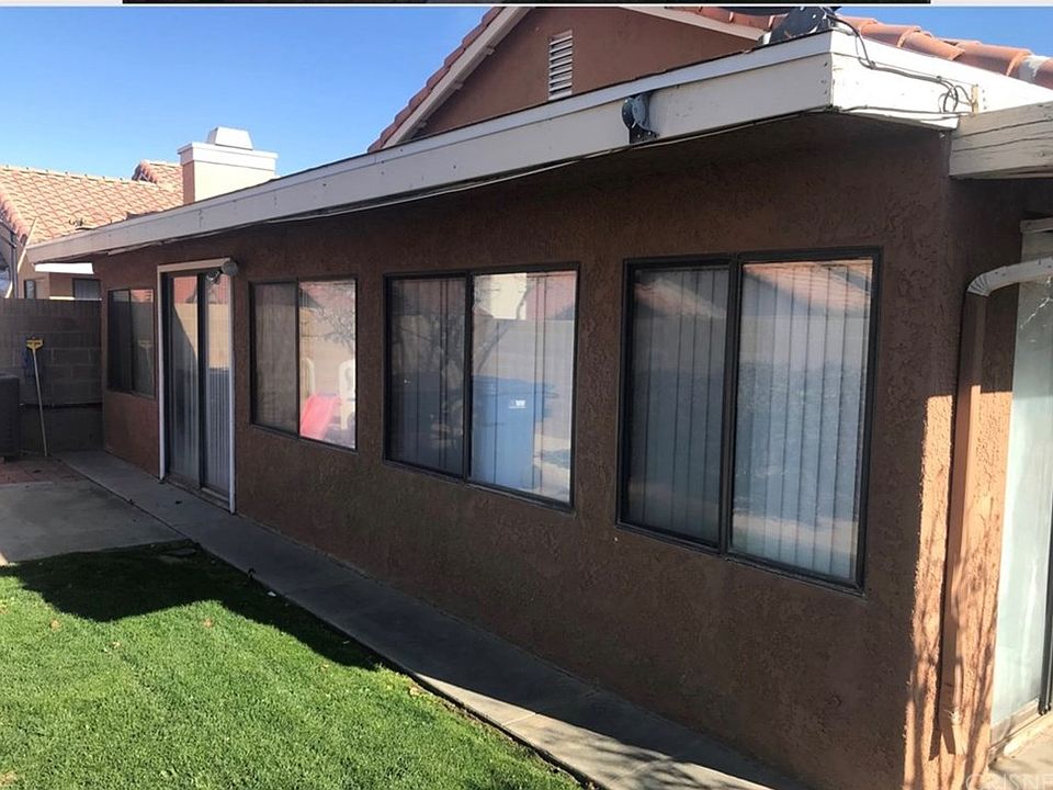 2nd image of 3225 E Avenue S2