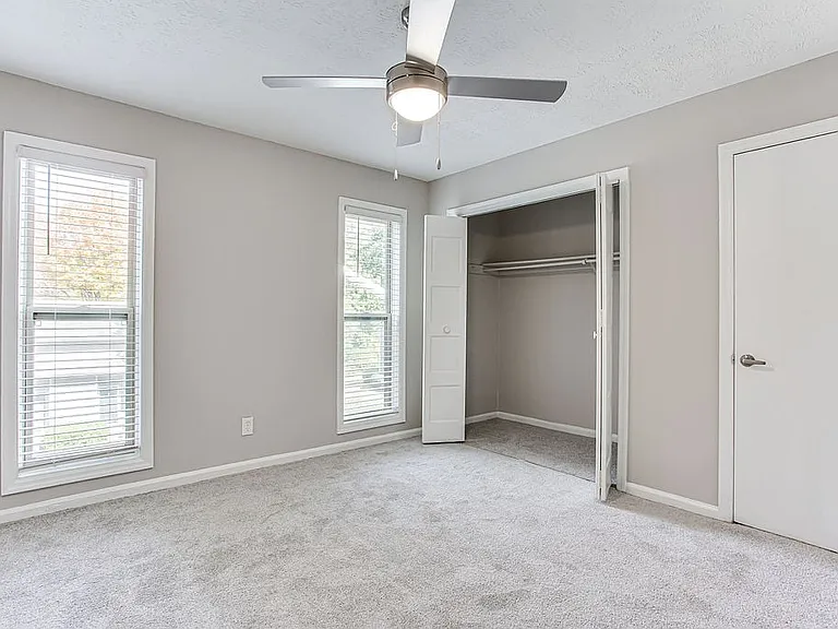 The Ellis Apartments — Photo 44