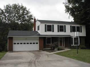 141 Meadowbrook Cir, Venetia, PA 15367