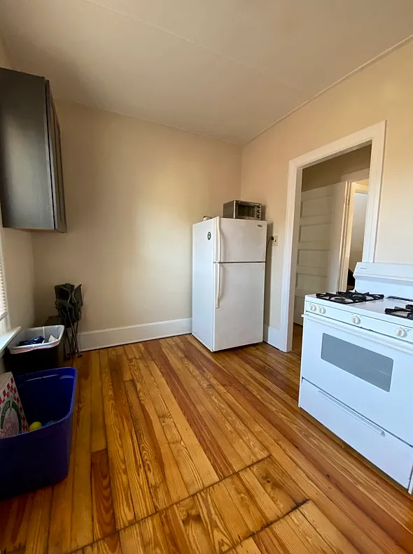 1051 West 4th Street Unit 2S (2BR) - 1 — Photo 4