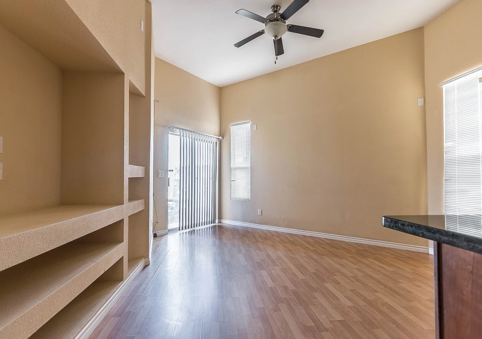 Beautiful 3 bedroom 2 bath Home Located in Northeast El Paso — Photo 4