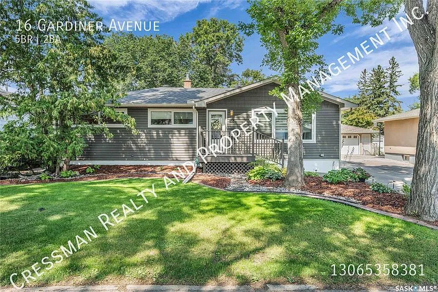16 Gardiner Ave