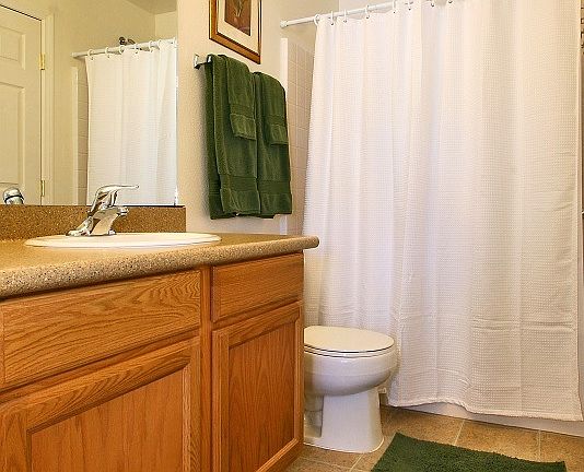4th image of 6061 Bagley Ave APT 05