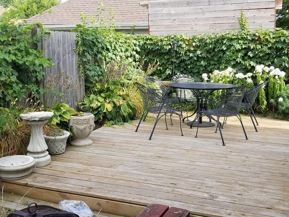 2nd image of 1342-44 Beaconsfield Ave