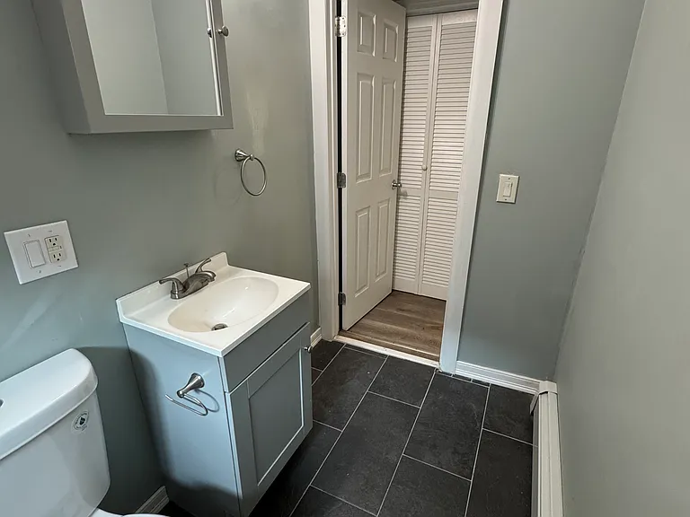 119 Wesleyan Ave #2R — Photo 6