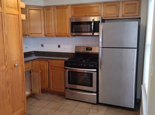 409 S Maple Ave #U6, Oak Park, IL 60302