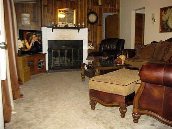 2nd image of 12219 W Middleground Dr