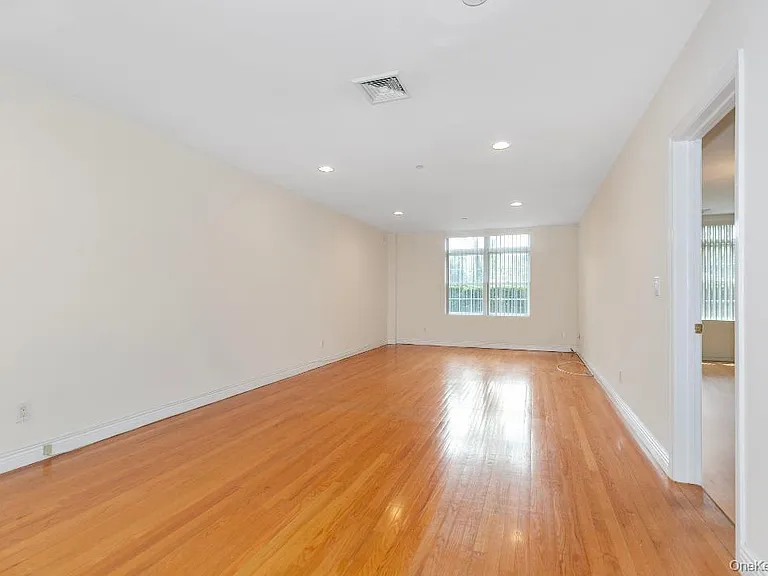 1 Portico Ct #107 — Photo 12