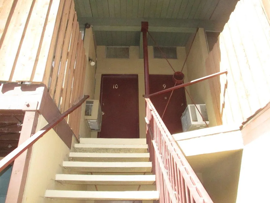 1 bed, 825 sqft, $2,795 — Photo 3