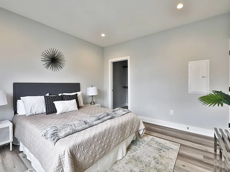 1612 Cambridge St #203 — Photo 7