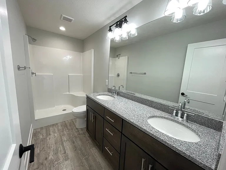 4342-4520 Briarpark Dr — Photo 19