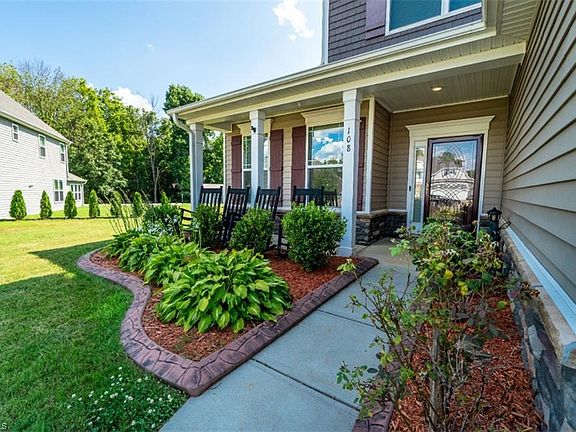 3rd image of 108 Bolivia Ct