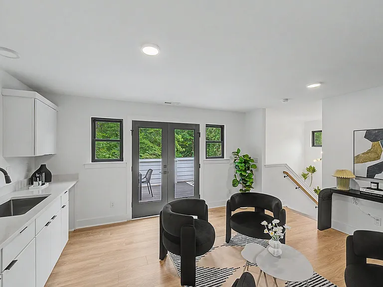 6717 Tracy Ave — Photo 16