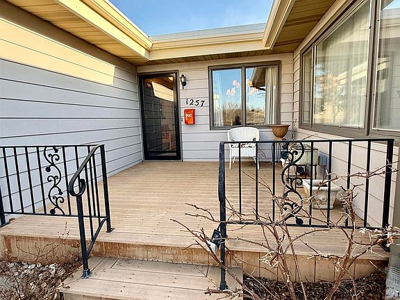2nd image of 1257 Hiawatha Trl