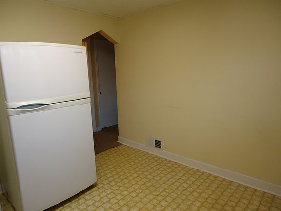 5th image of 1617 Linden Ave