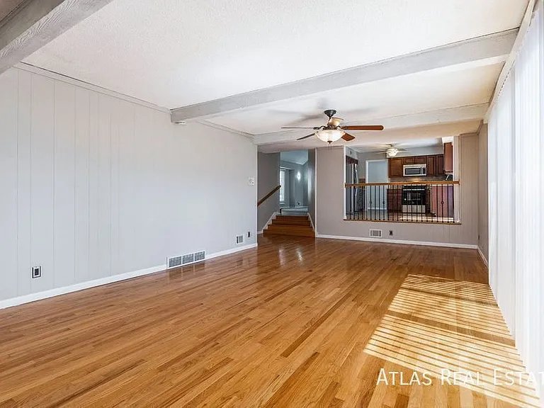 1009 NE 99th St — Photo 8