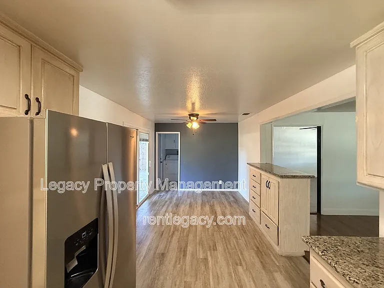3844 Milton Way — Photo 9