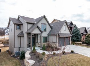 6203 N Heathery Way, Parkville, MO 64152